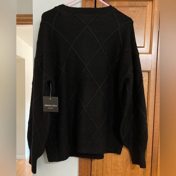 NWT Diamond pattern gem accent sweater XL - Picture 2 of 5